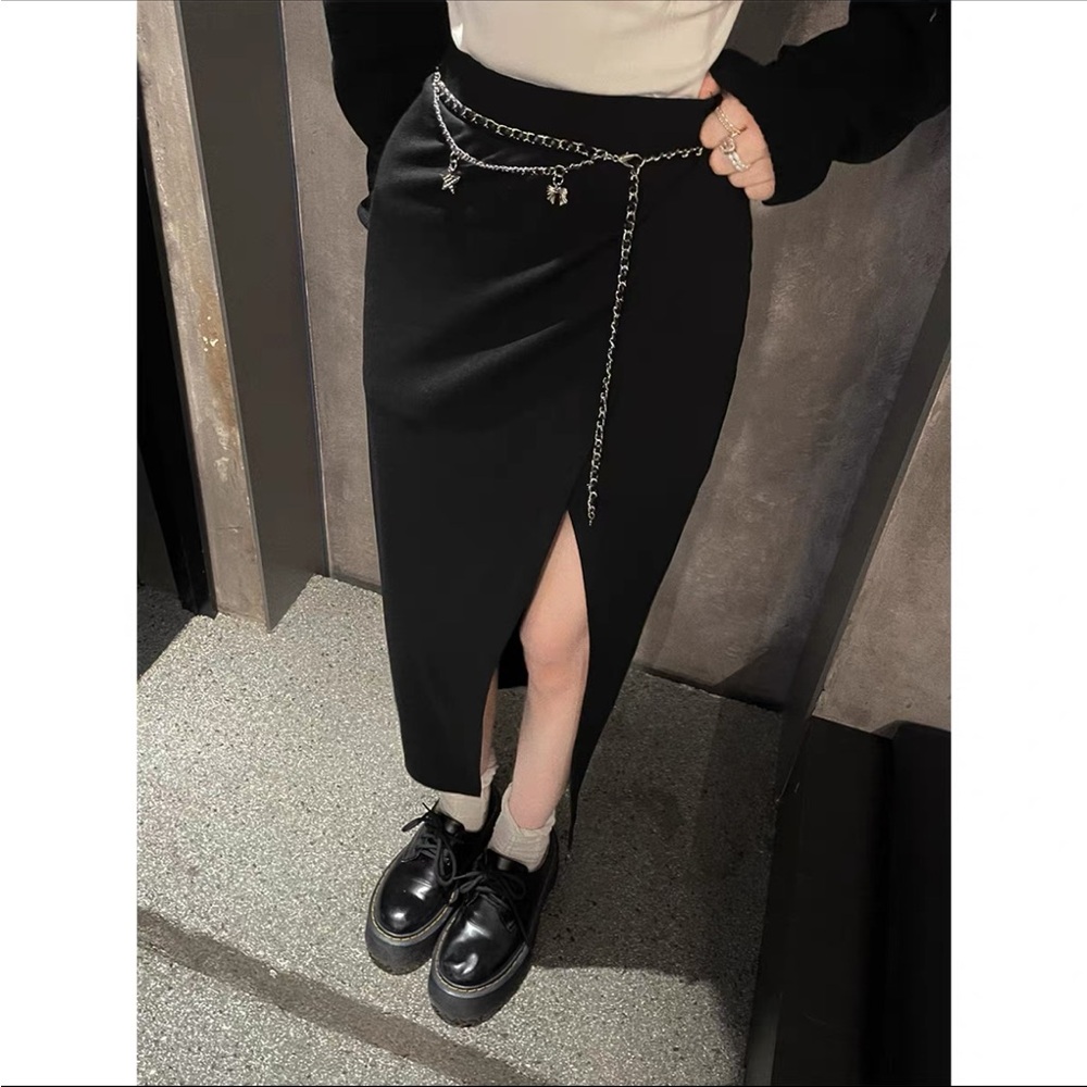 Slit skirt